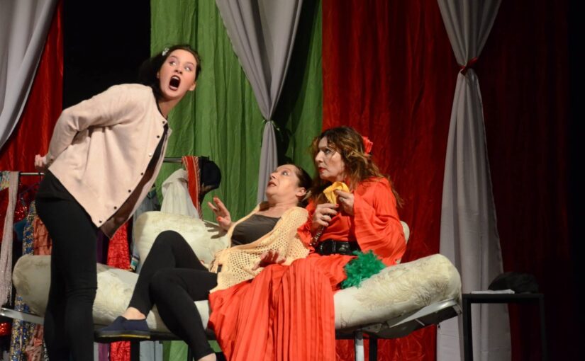 Dani pozorišta u Prnjavoru: Ženski orkestar