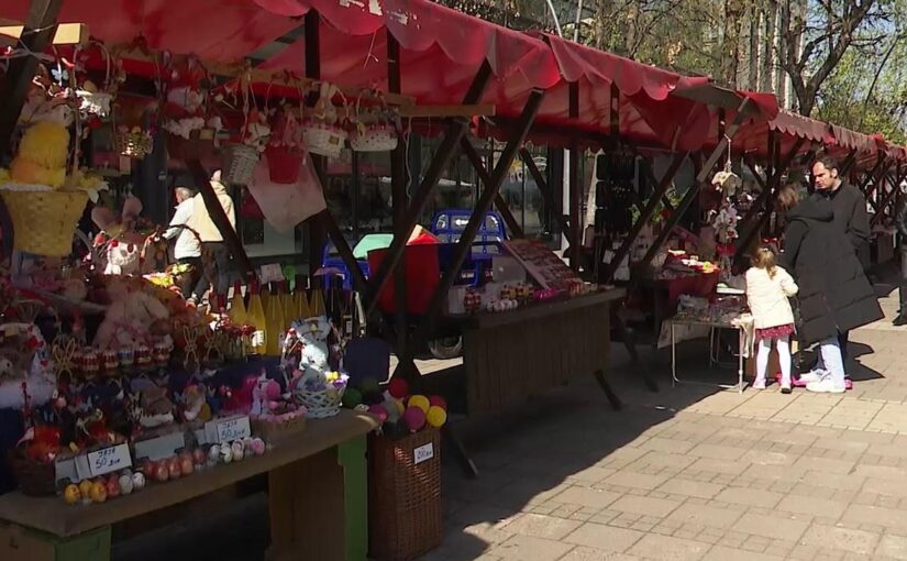Vaskršnji bazar okupio veliki broj izlagača